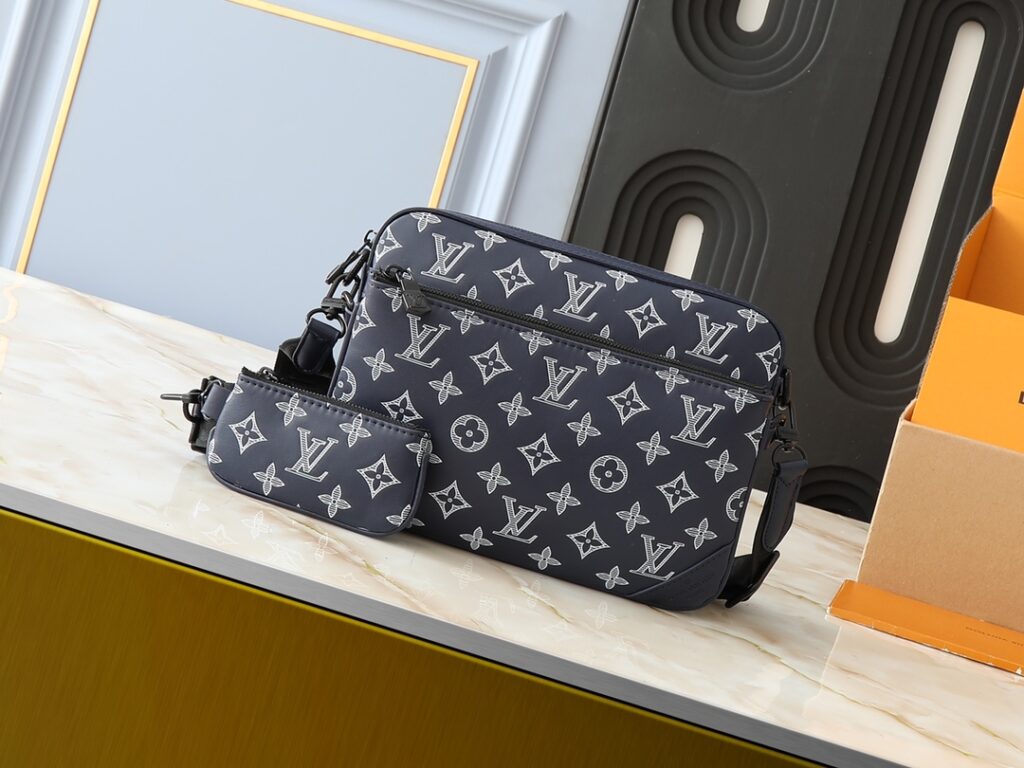 ルイ・ヴィトン「Louis Vuitton」新作 Trio メッセンジャーバッグ