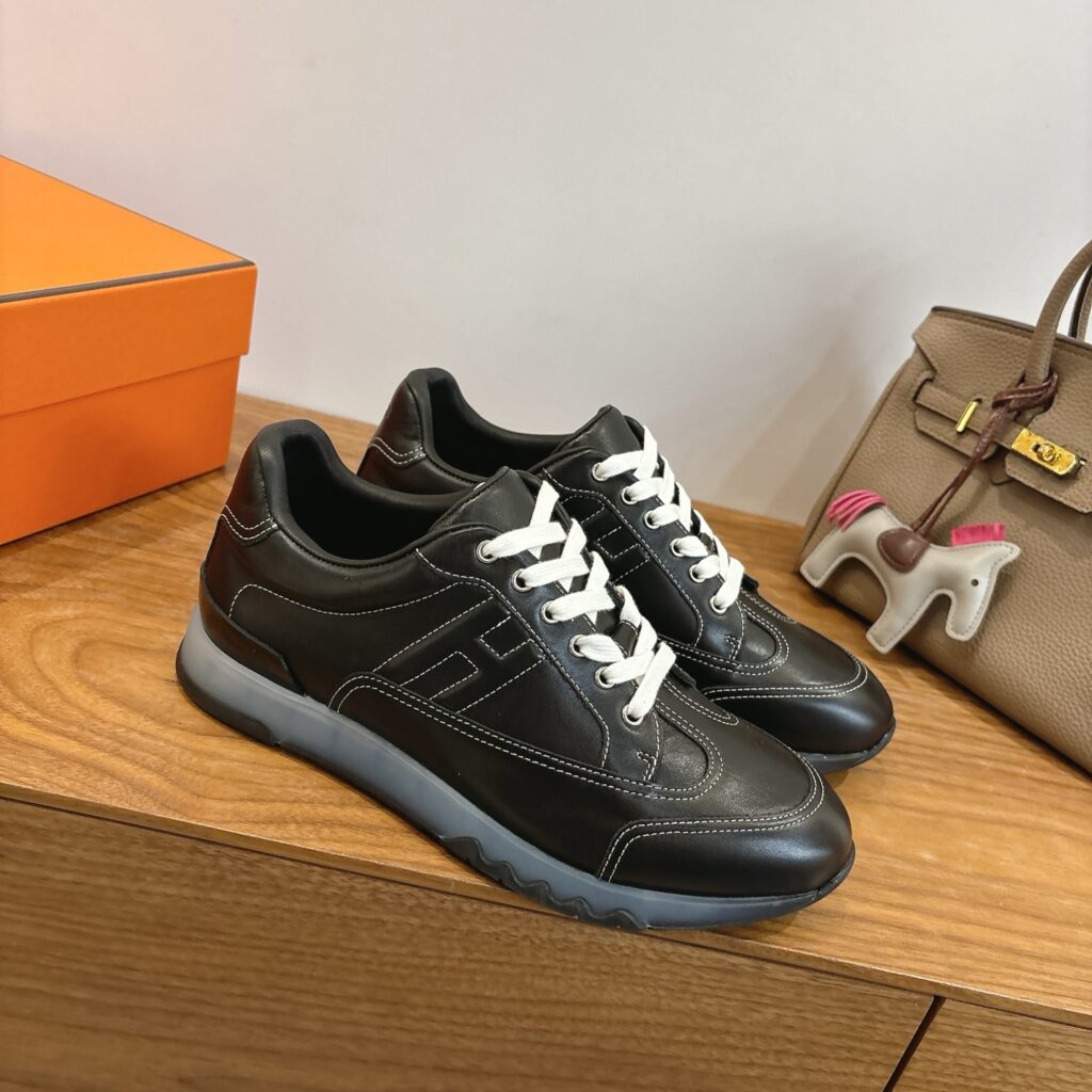 エルメス トレイルシリーズ カジュアルスニーカー「Trail sneaker」