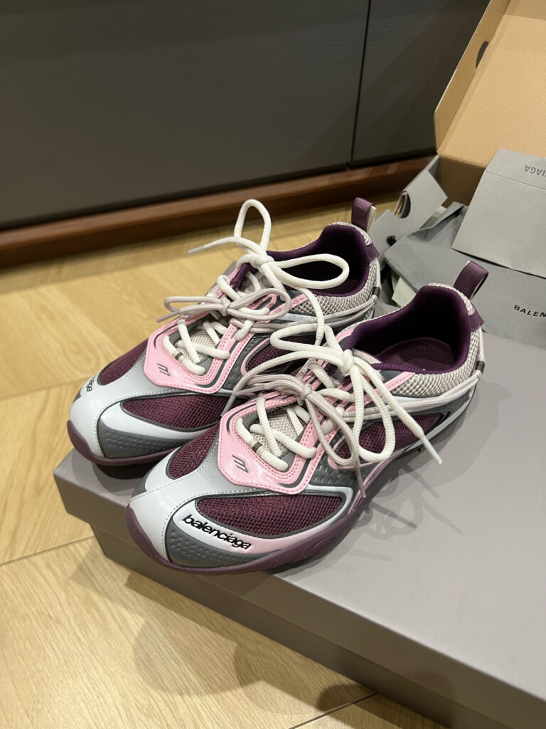 バレンシアガ レーダー スニーカー「Radar Sneaker」
