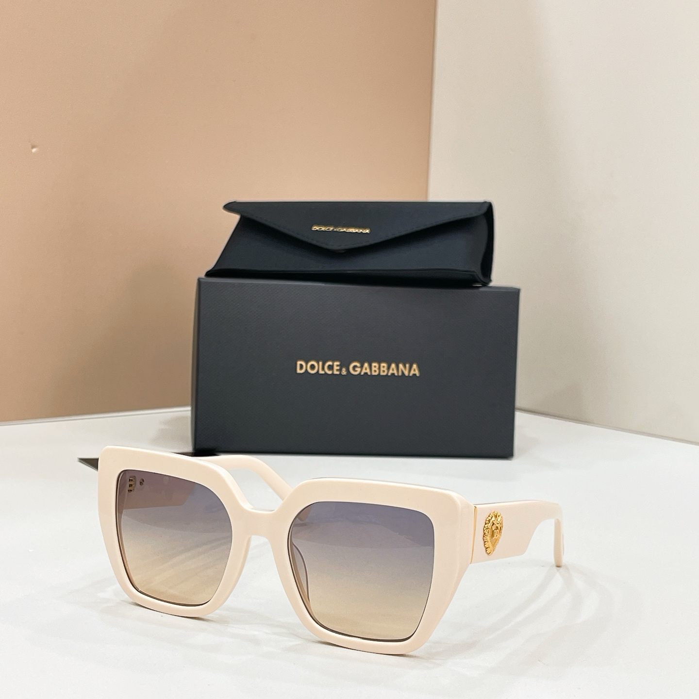 【希少入荷】D&G ドルチェアンドガッバーナ トレンドサングラス「カジュアル通勤用」