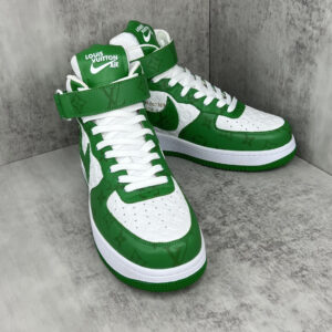 ルイ・ヴィトン × ナイキ Air Force 1 Mid コラボ限定 ミッドカットトレンドスニーカー「LV Nike」
