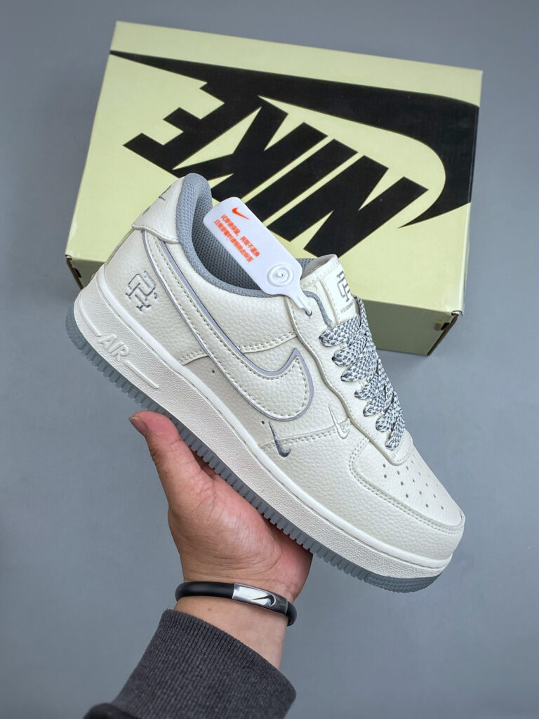 ナイキ エア フォース 1 トレンドスニーカー「Nike Air Force 1」