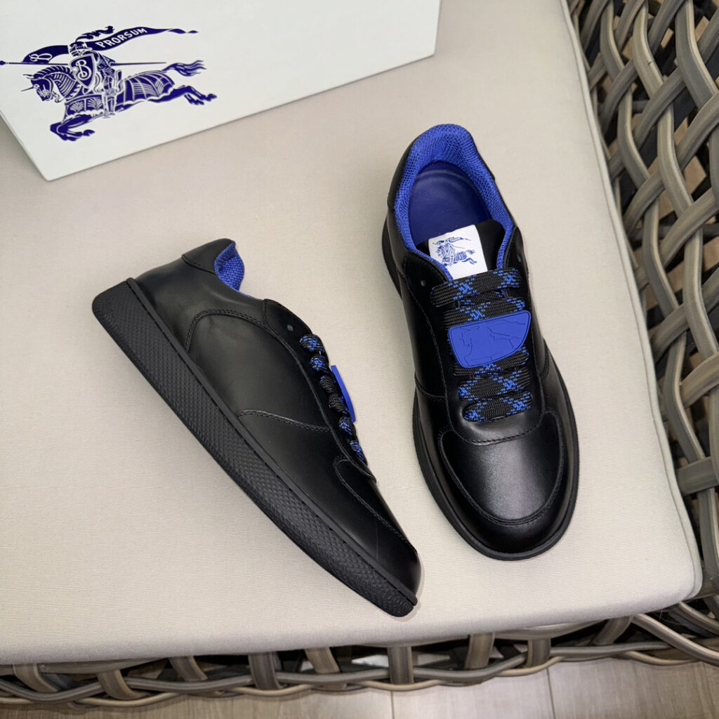 バーバリー チェック テラス スニーカー「Terrace Sneakers」