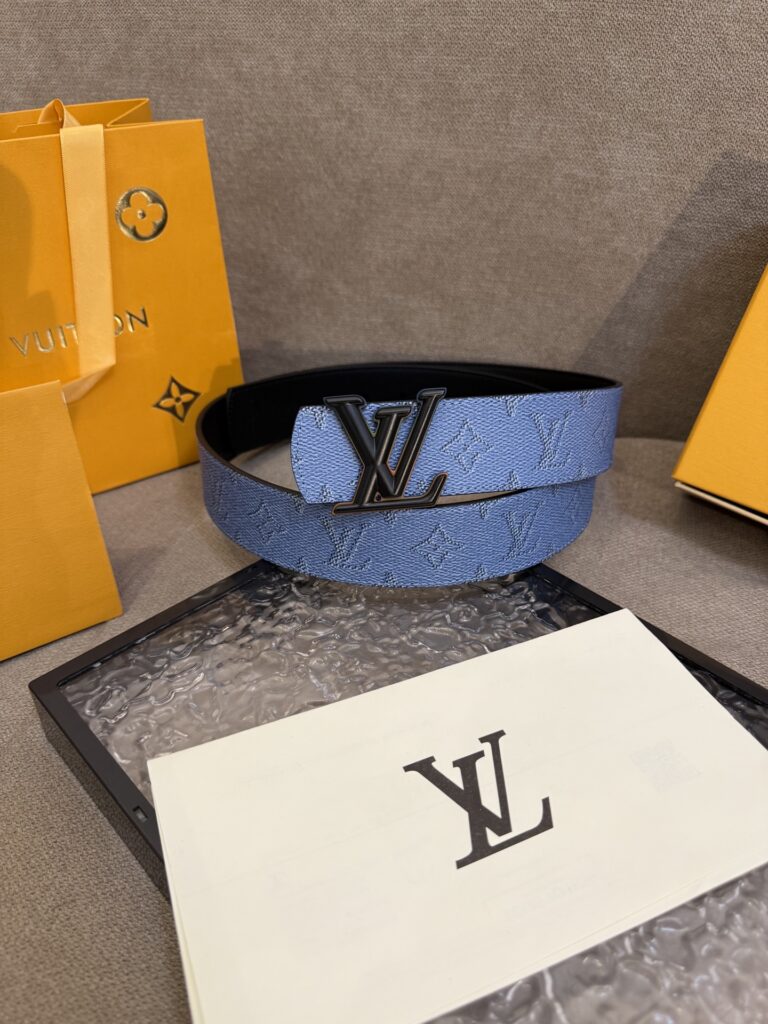 【日本未入荷】ルイヴィトン LV Dimension 両面使いベルト 40mm（全長約 100cm）
