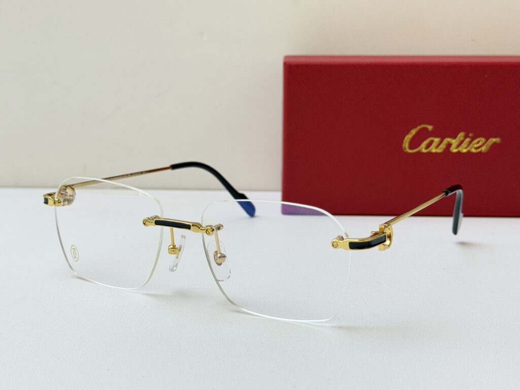 【高級品入庫】Cartier クラシカル貴族風サングラス「上質フレーム」