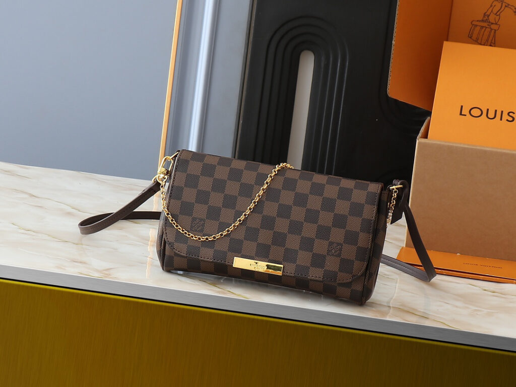 ルイ・ヴィトン「Louis Vuitton」ボルソ フェイボリット MM