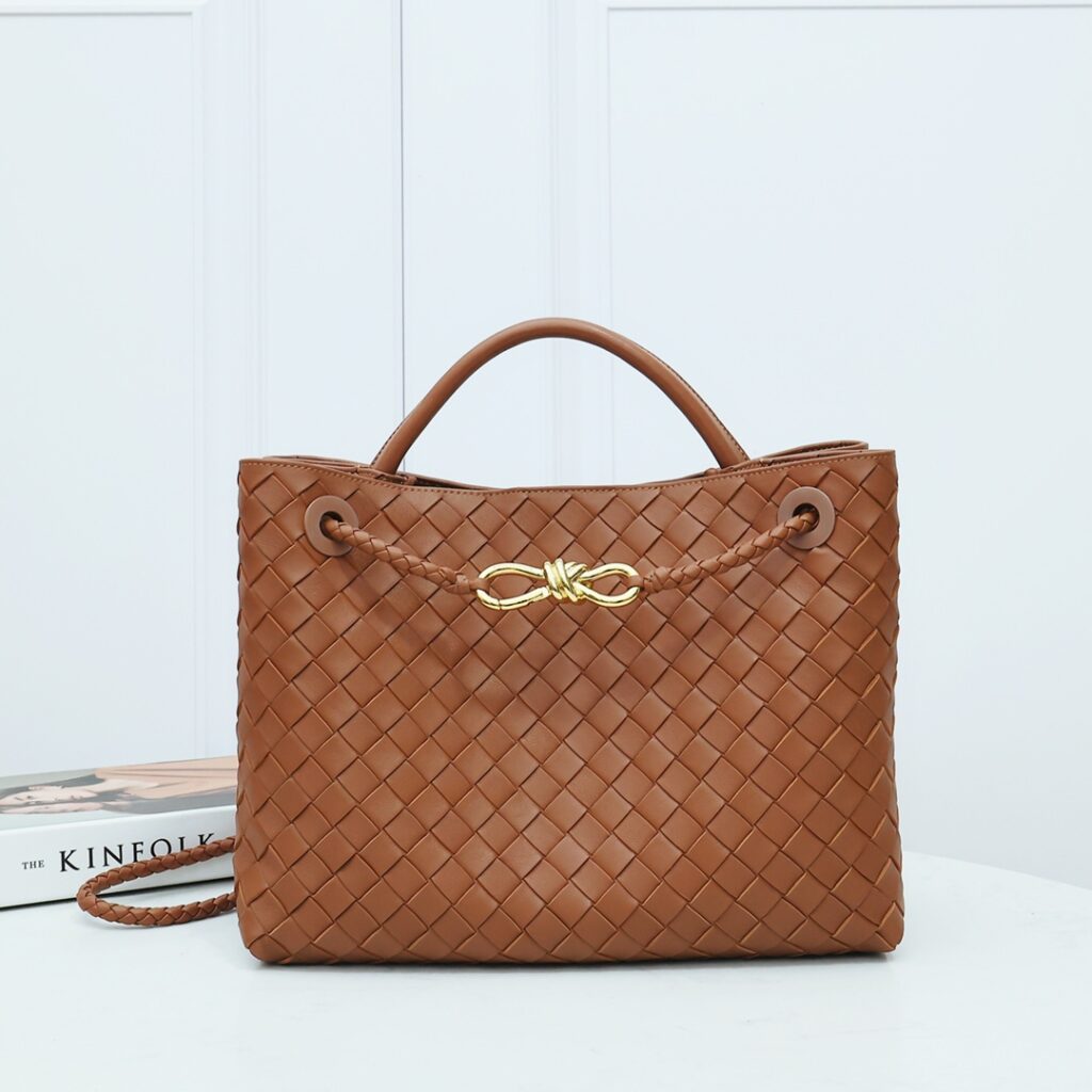 ボッテガ・ヴェネタ「Bottega Veneta」Andiamo バッグ