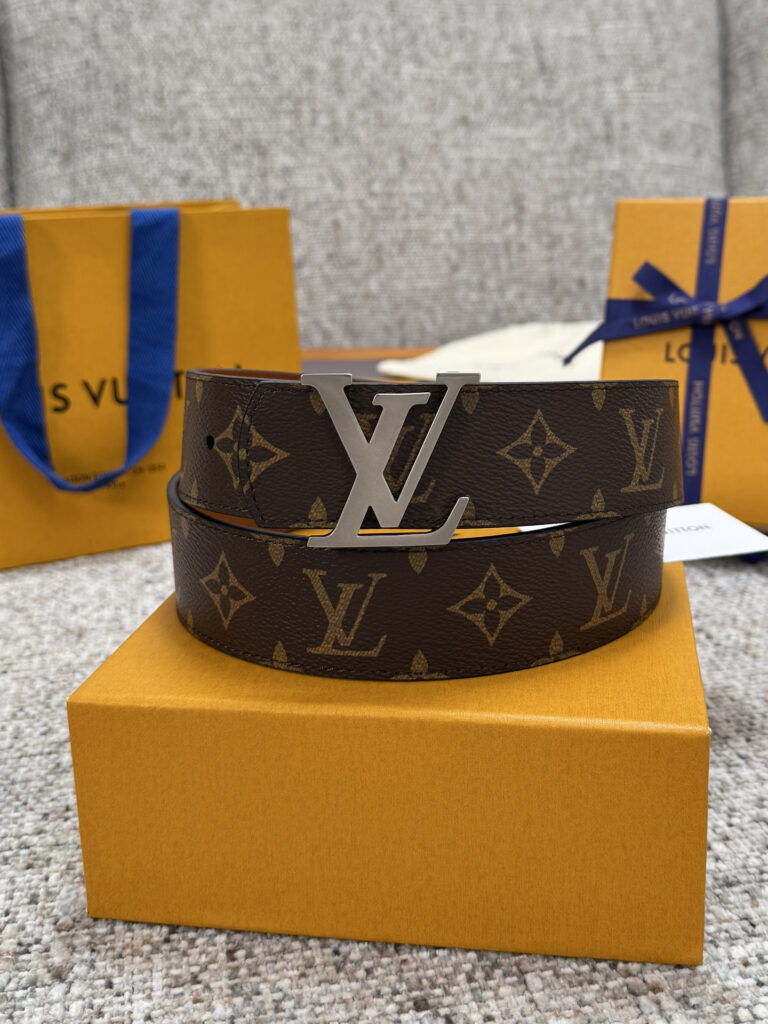 【新商品入荷】Louis Vuitton クラシックハイクオリティベルト「全長約 100cm」