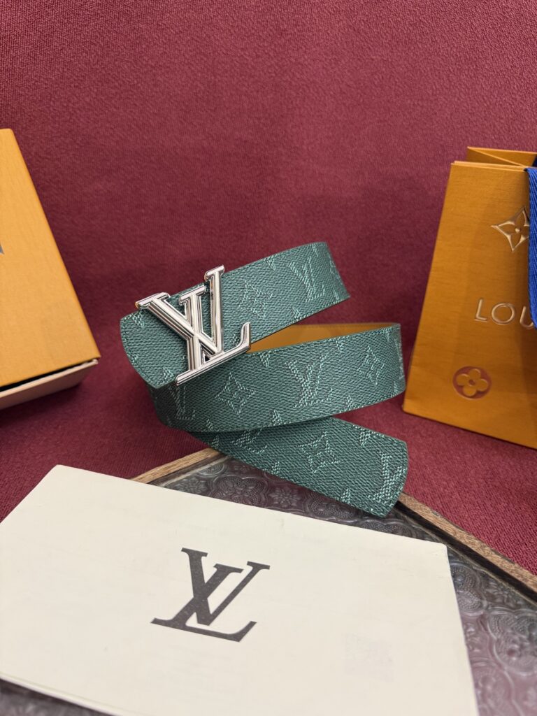 【日本未入荷】ルイヴィトン LV Dimension 両面使いベルト 40mm(全長約 100cm)