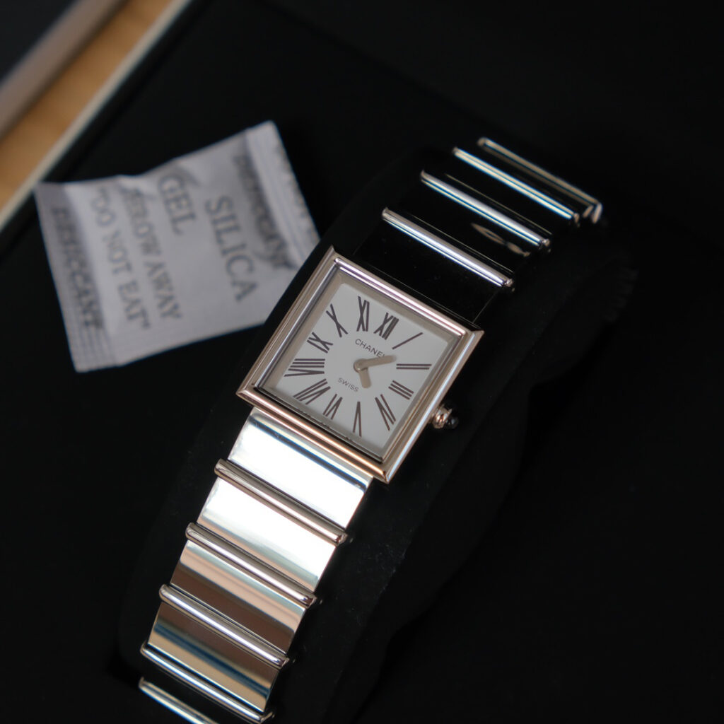 シャネル「Chanel」Première 腕時計 23x23MM