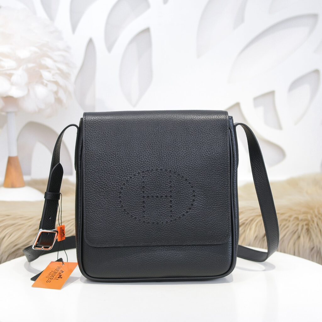 エルメス エヴリン メッセンジャーバッグ「Evelyne Messenger Bag」