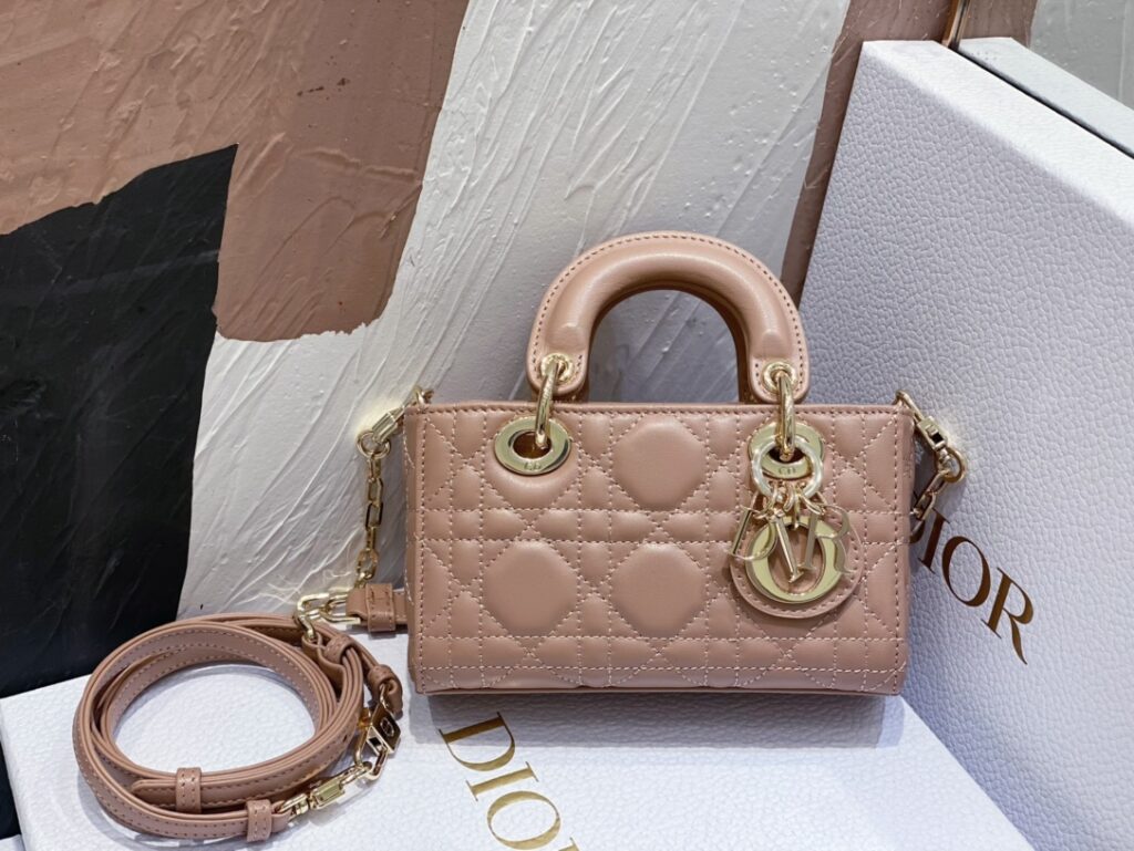 ディオール「Dior」Lady 2024 新作 シープスキン ショルダーバッグ