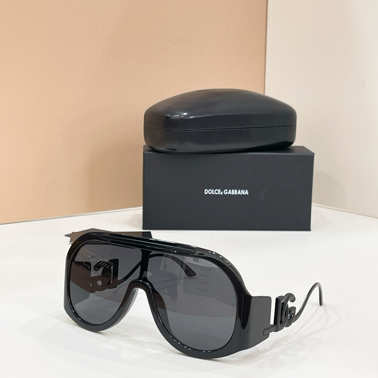 【希少入荷】D&G ドルチェアンドガッバーナ トレンドサングラス「カジュアル通勤用」