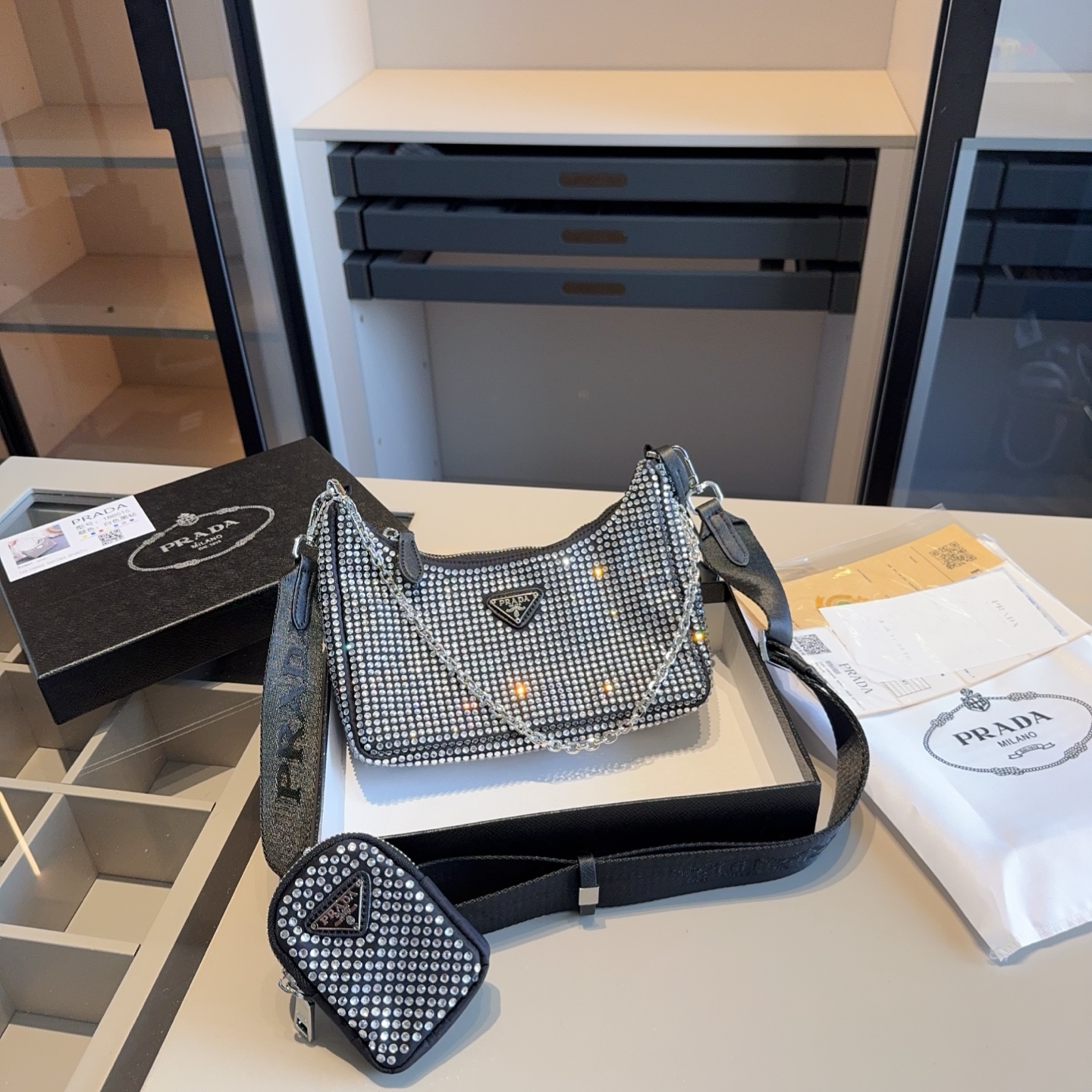 プラダ「Prada」 クリスタルエンベリッシュド ホボ トリプルセット
