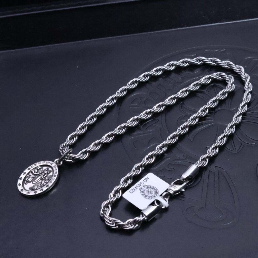 クロムハーツ「Chrome Hearts」チャームペンダント 2026