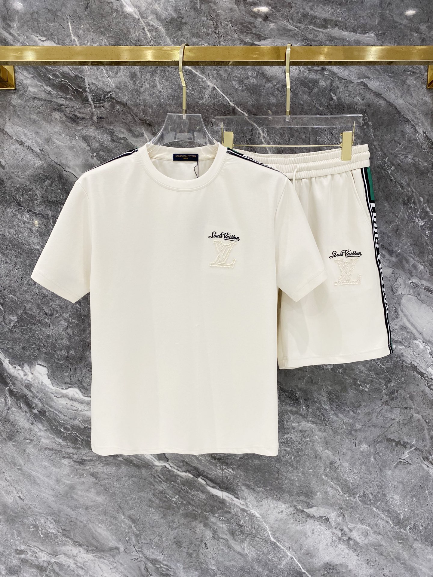 ルイ・ヴィトン「Louis Vuitton」 カジュアルセットアップ 26SS