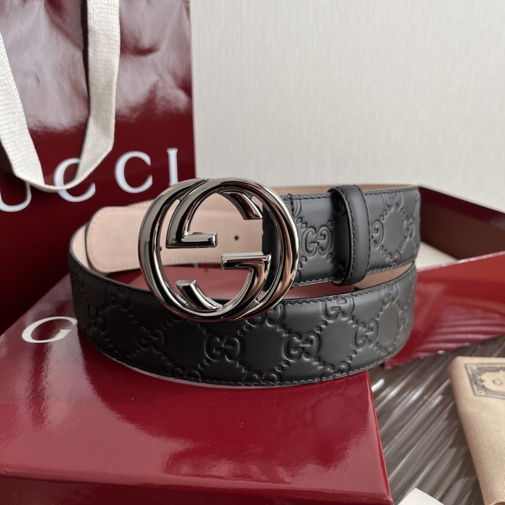 【在庫新登場】Gucci イタリアンテイストベルト「全長約 100cm」