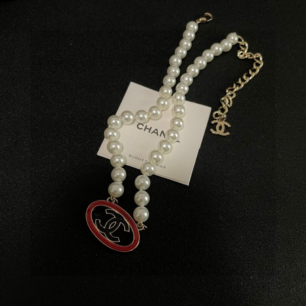 シャネル「Chanel」 パール＆ダブルCネックレス