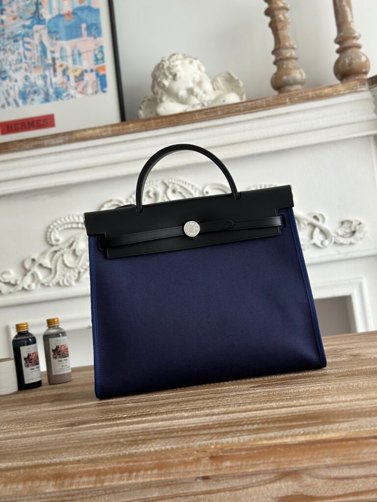 エルメス エルバッグ ジップ 31「Herbag Zip bag」
