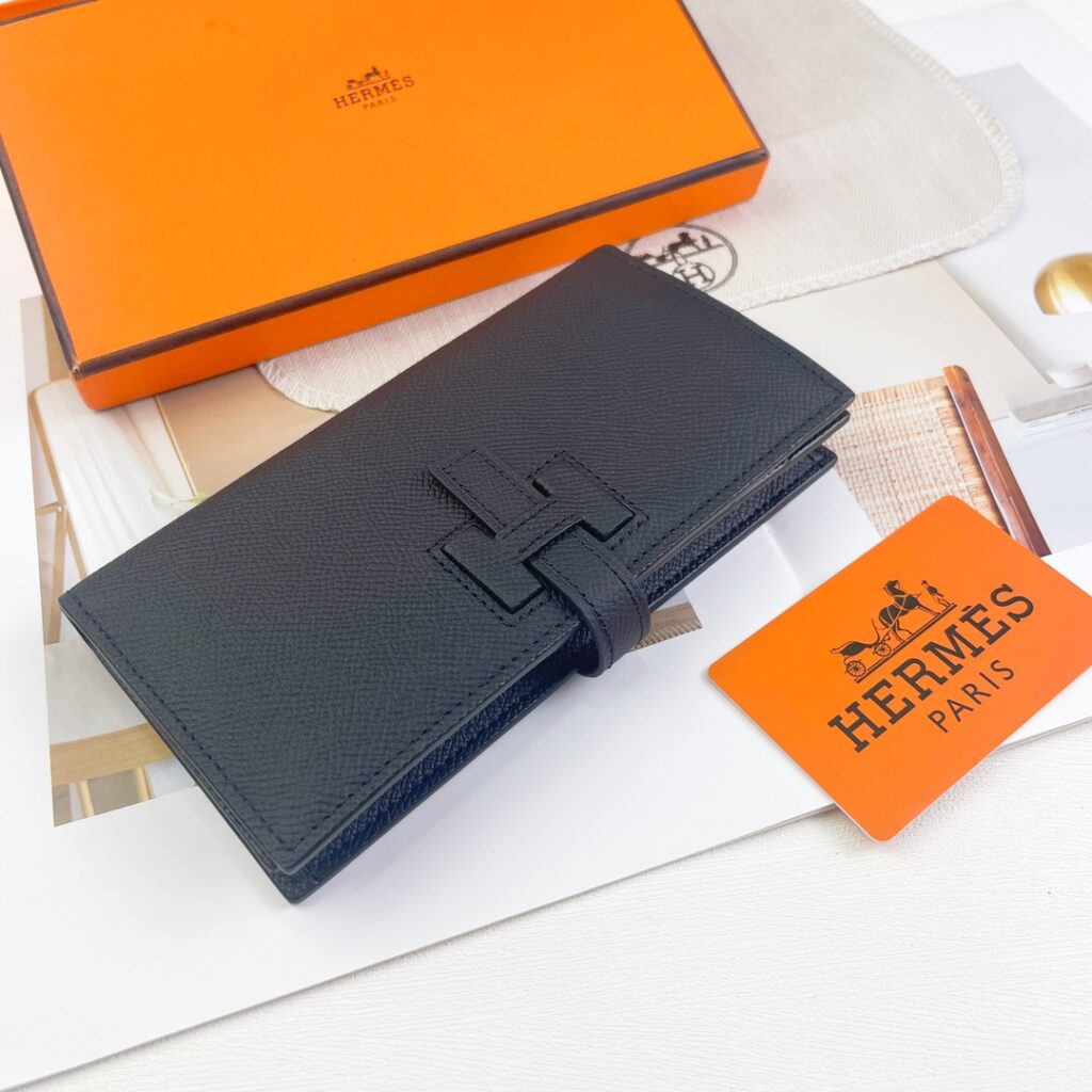エルメス New H Passant トゥータンマン 縦型ウォレット 5色