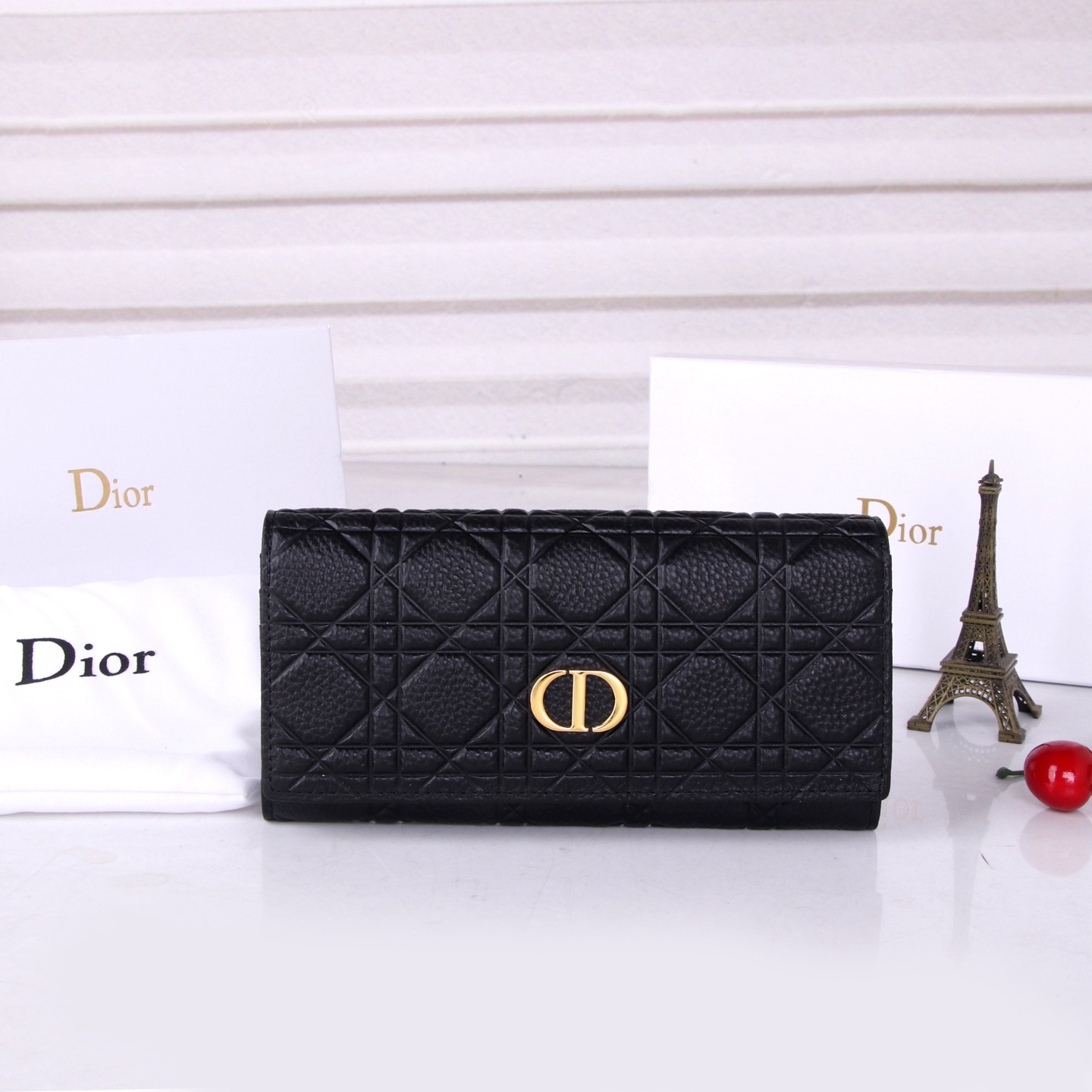 ディオール ロングウォレット オーキッド「Dior Caro」