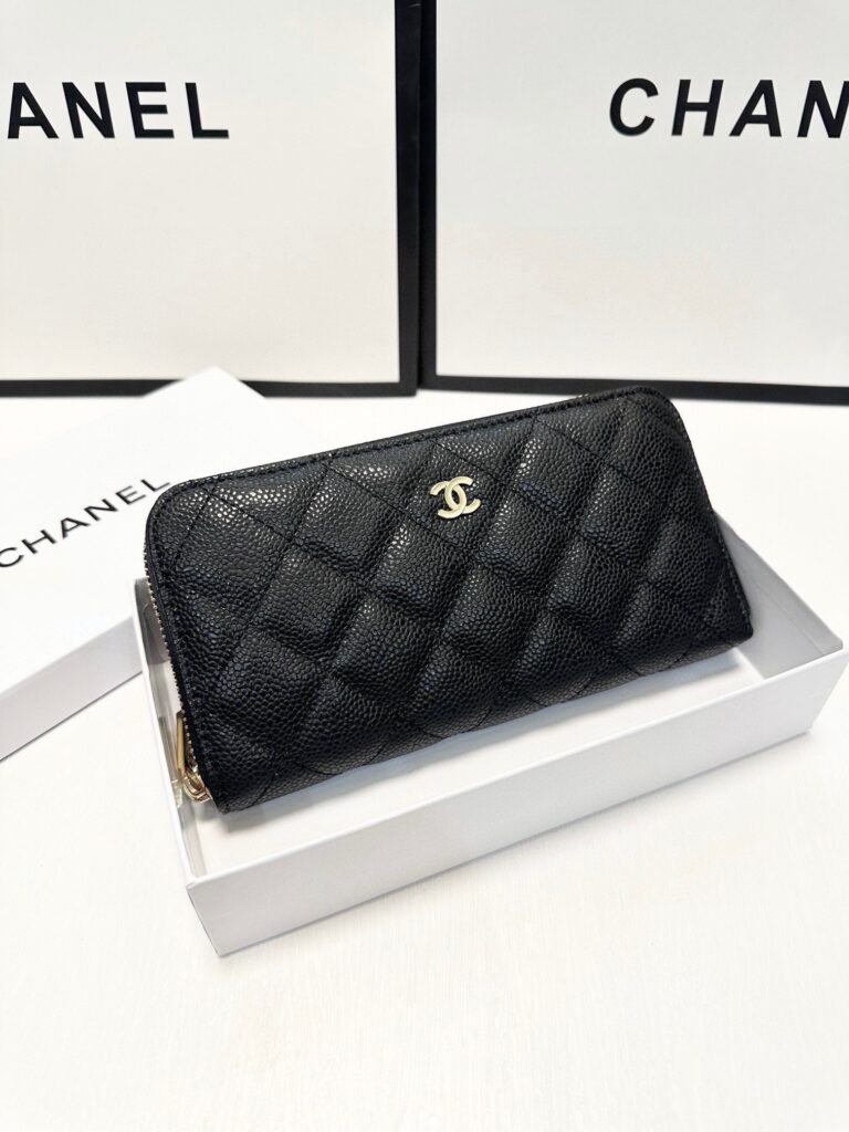 シャネル「Chanel」 ラムスキン フラップ ウォレット 財布