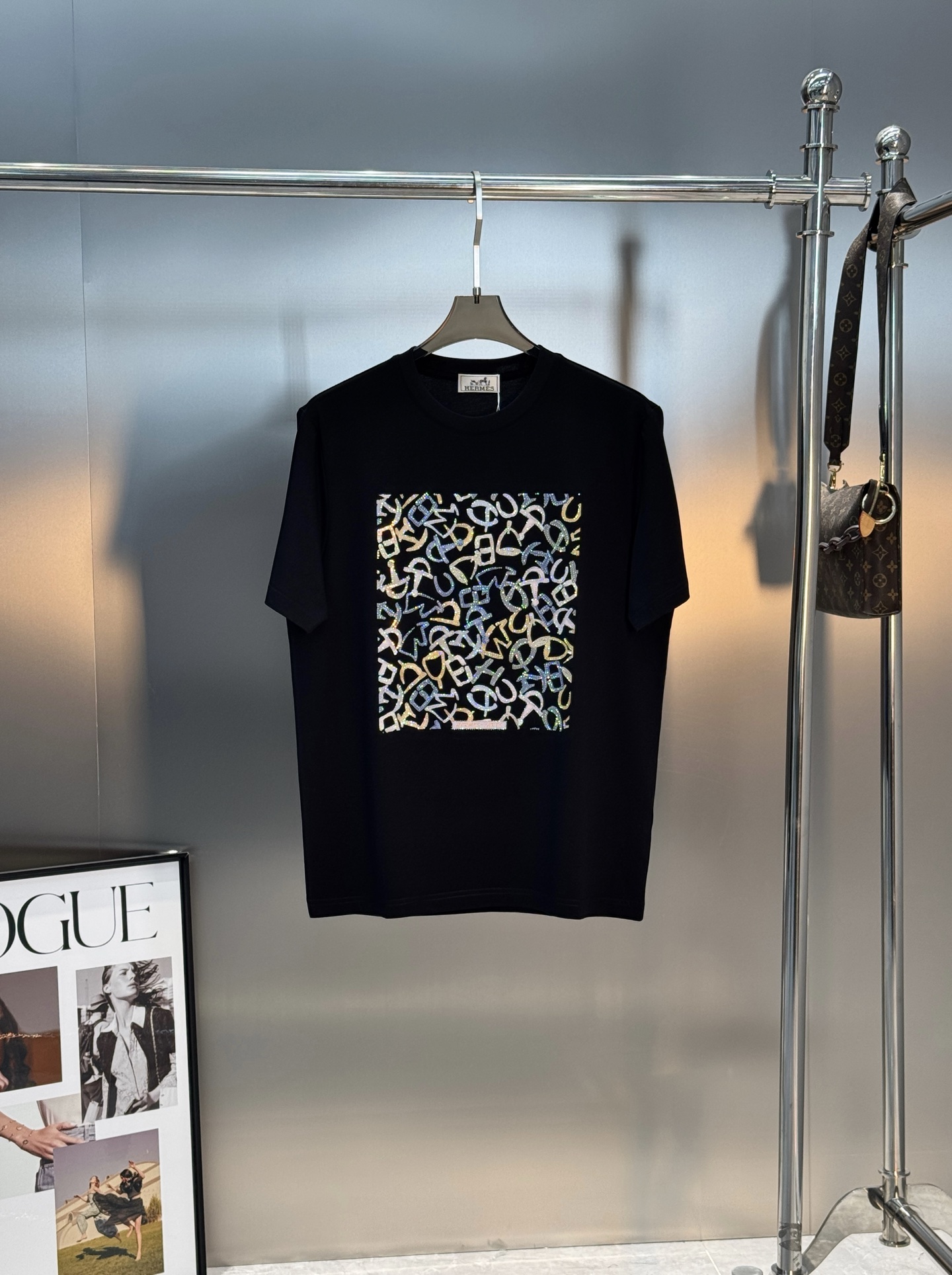 エルメス「Hermès」 クルーネックTシャツ 軽やかな着心地 春夏新作