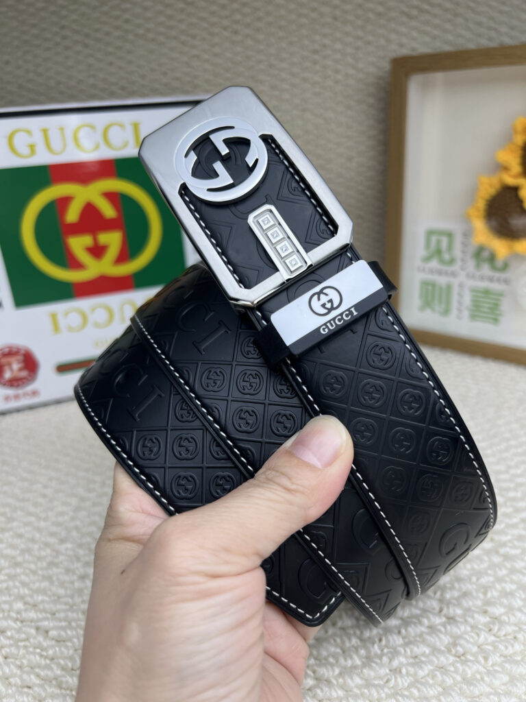 【在庫新登場】Gucci イタリアンテイストベルト「全長約 100cm」