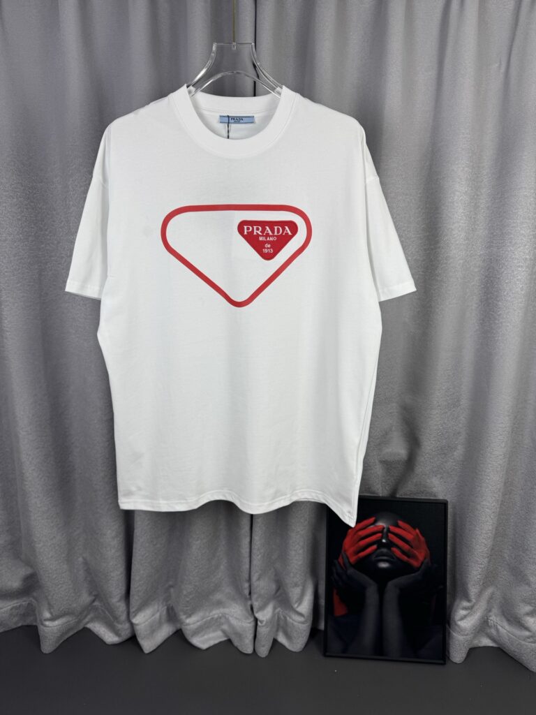 プラダ「Prada」 2026年春夏 コレクション Tシャツ