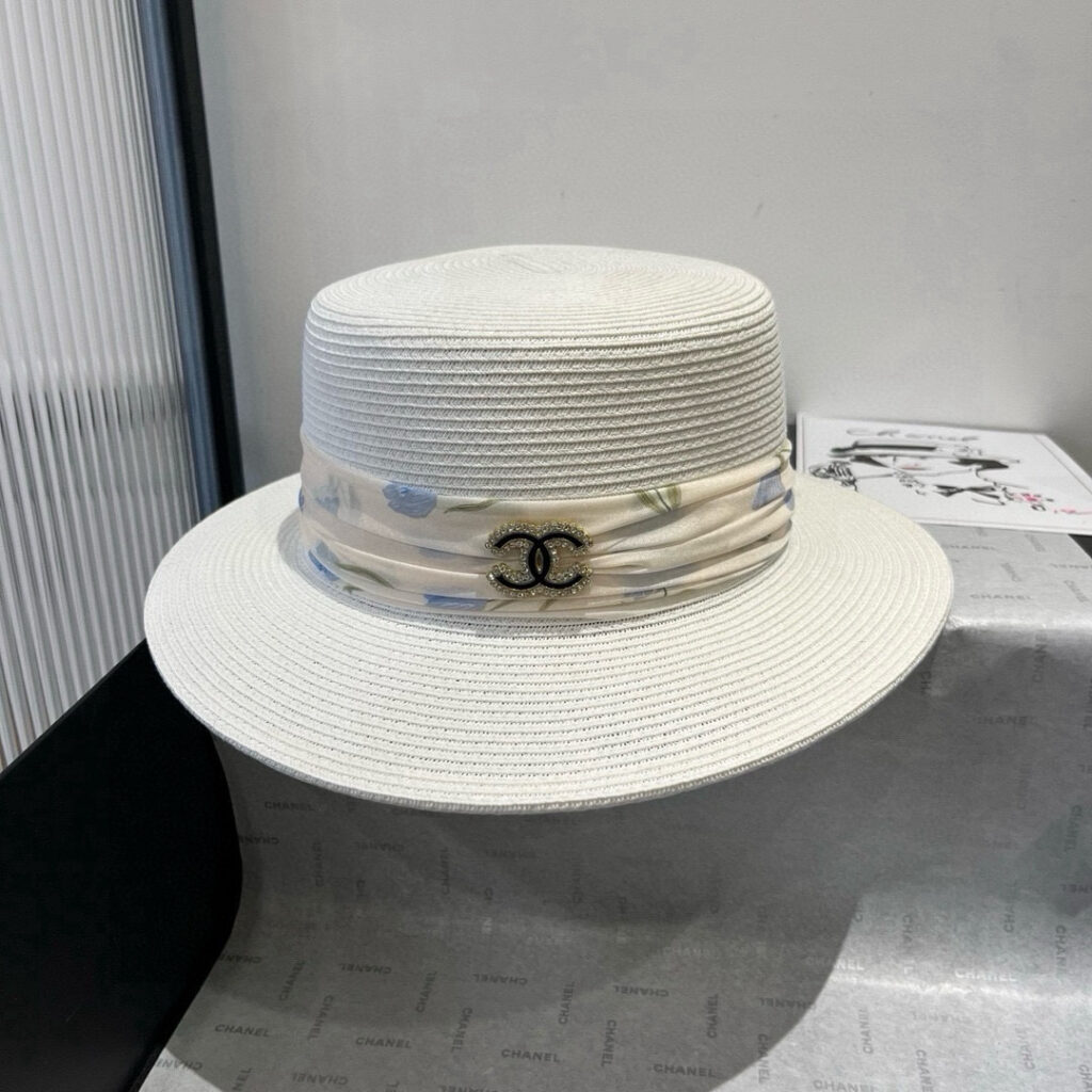 シャネル「Chanel」フラットクラウン フォーマルハット