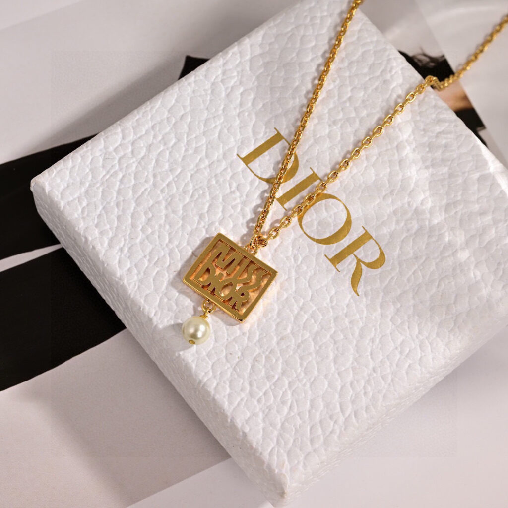 ディオール「Dior」Clair D Lune ネックレス40cm
