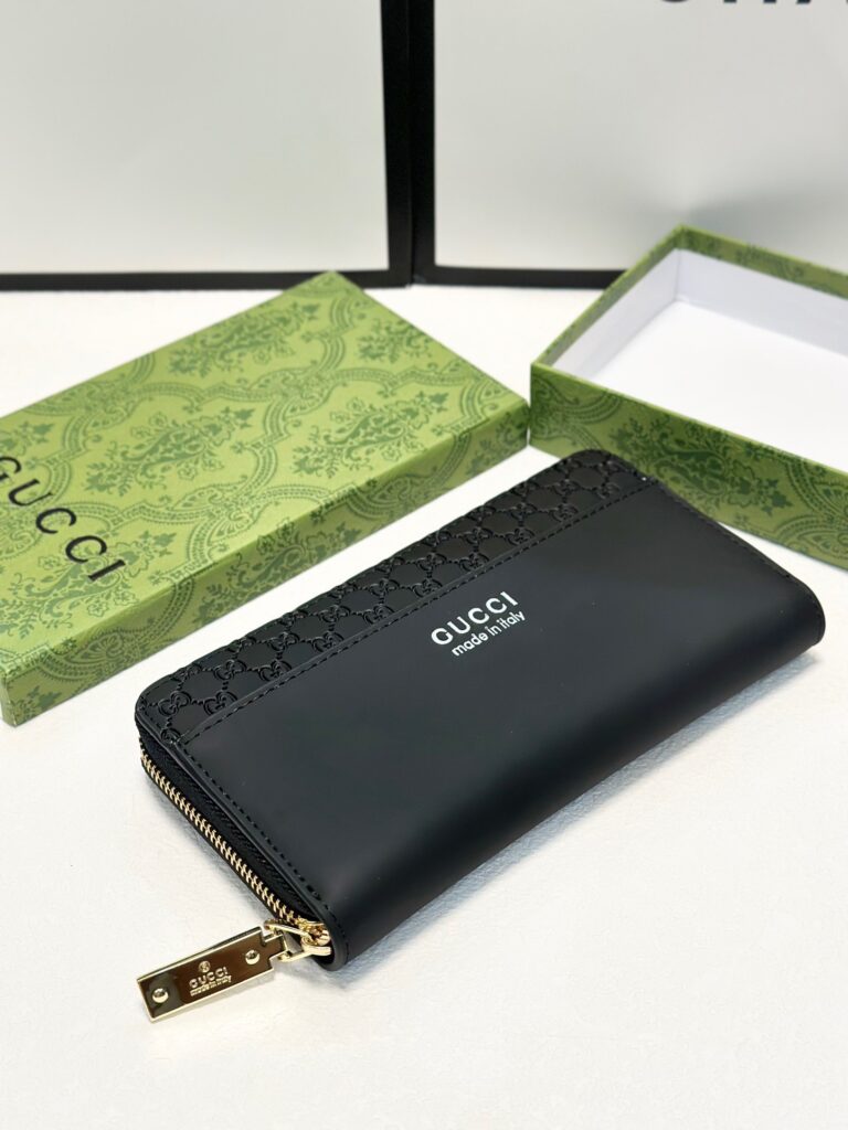 グッチ「Gucci」シグネチャー レザー ウェブ ジップアラウンドウォレット