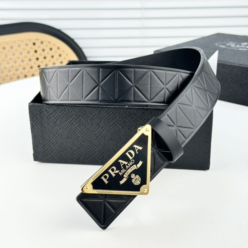 【高級品倉庫到着】Prada イタリアンビジネスベルト「全長約 100cm」