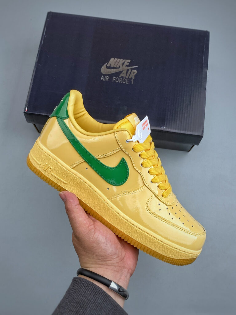 ナイキ エア フォース 1 トレンドスニーカー「Nike Air Force 1」