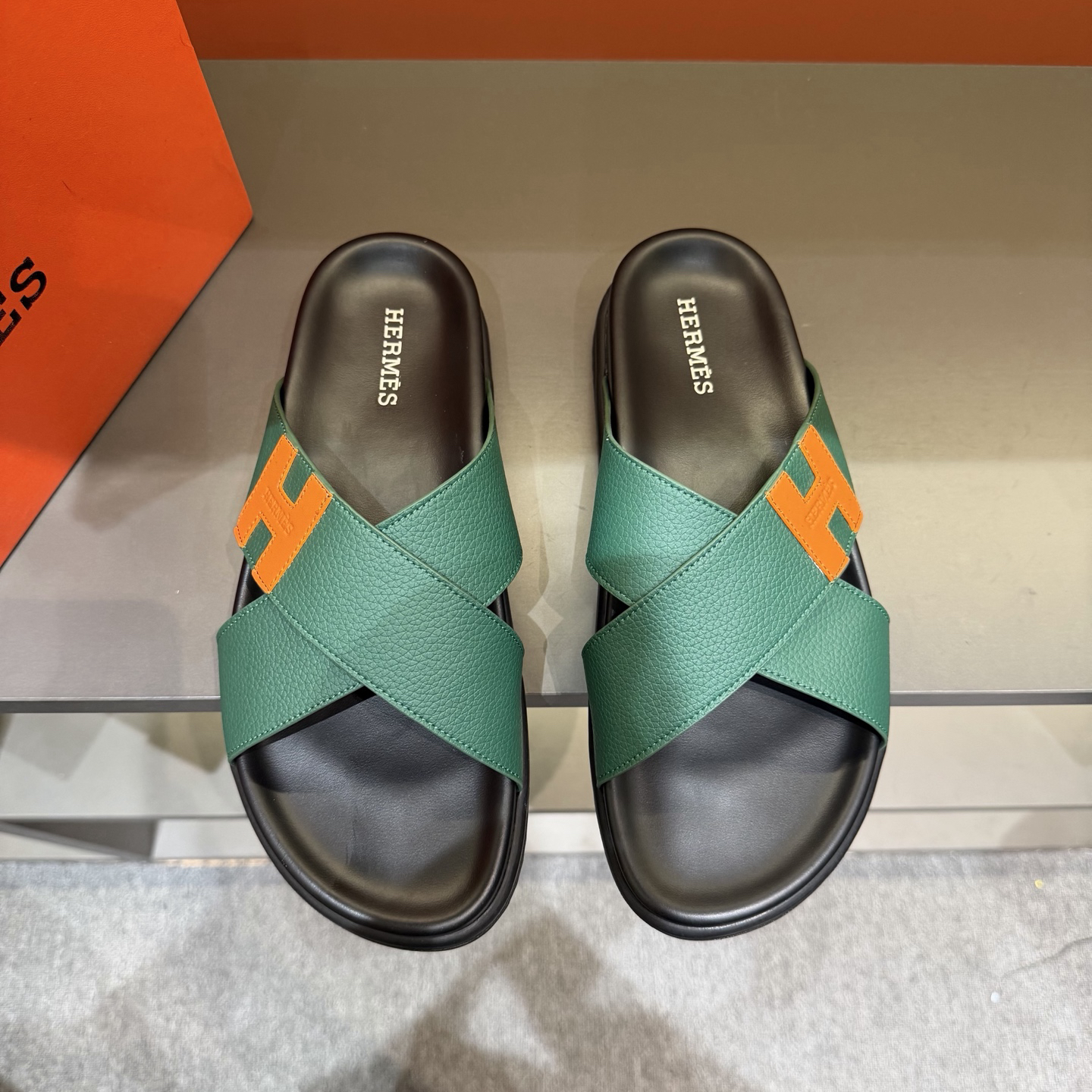 エルメス Hermès サマーモデル リラックスサンダル