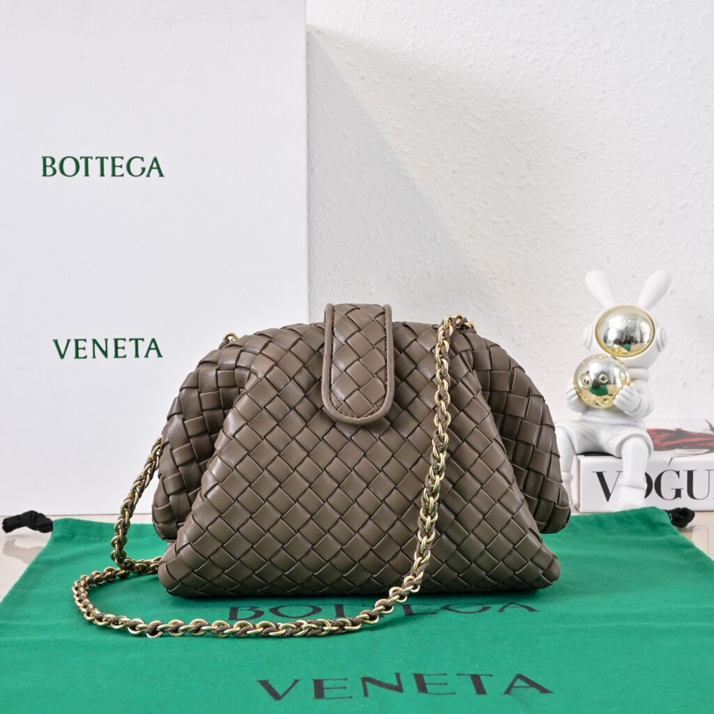 ボッテガ・ヴェネタ「Bottega Veneta」アジャスタブルジップ バッグ