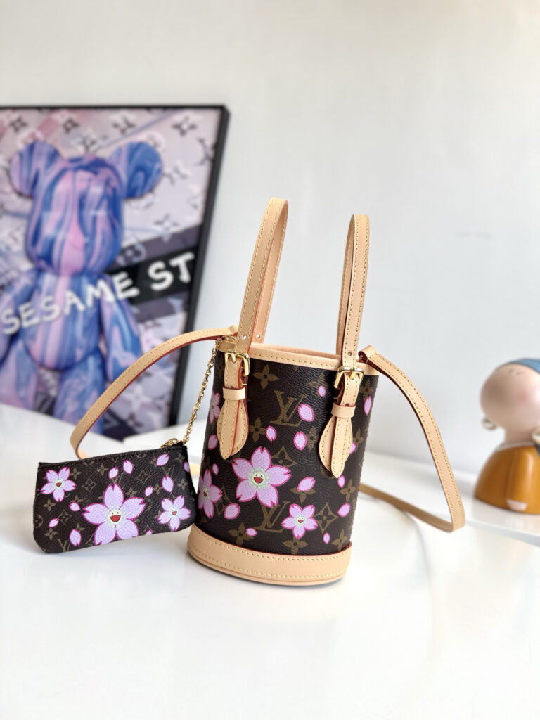 ルイ・ヴィトン「Louis Vuitton」 Nano Bucket ハンドバッグ