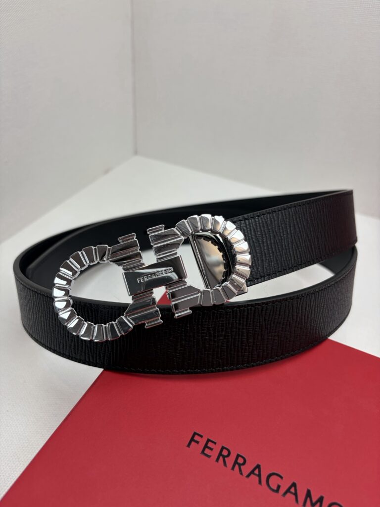 【新規倉庫入り】Salvatore Ferragamo 職人仕上げ高級ベルト「全長約 100cm」