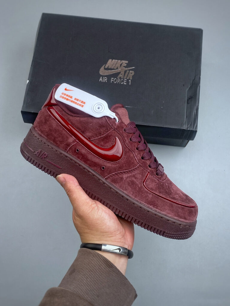 ナイキ エア フォース 1 トレンドスニーカー「Nike Air Force 1」