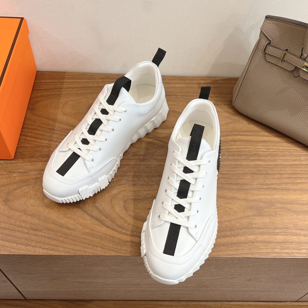 エルメス リフトシリーズ スリッポンスニーカー「Lift slip-on sneaker」