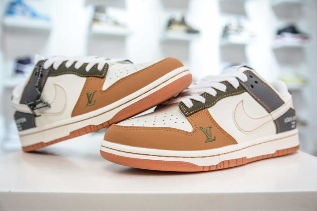 ルイ・ヴィトン × ナイキ Dunk Low コラボカスタム レトロテイスト コーデ万能トレンドスニーカー「LV Nike」