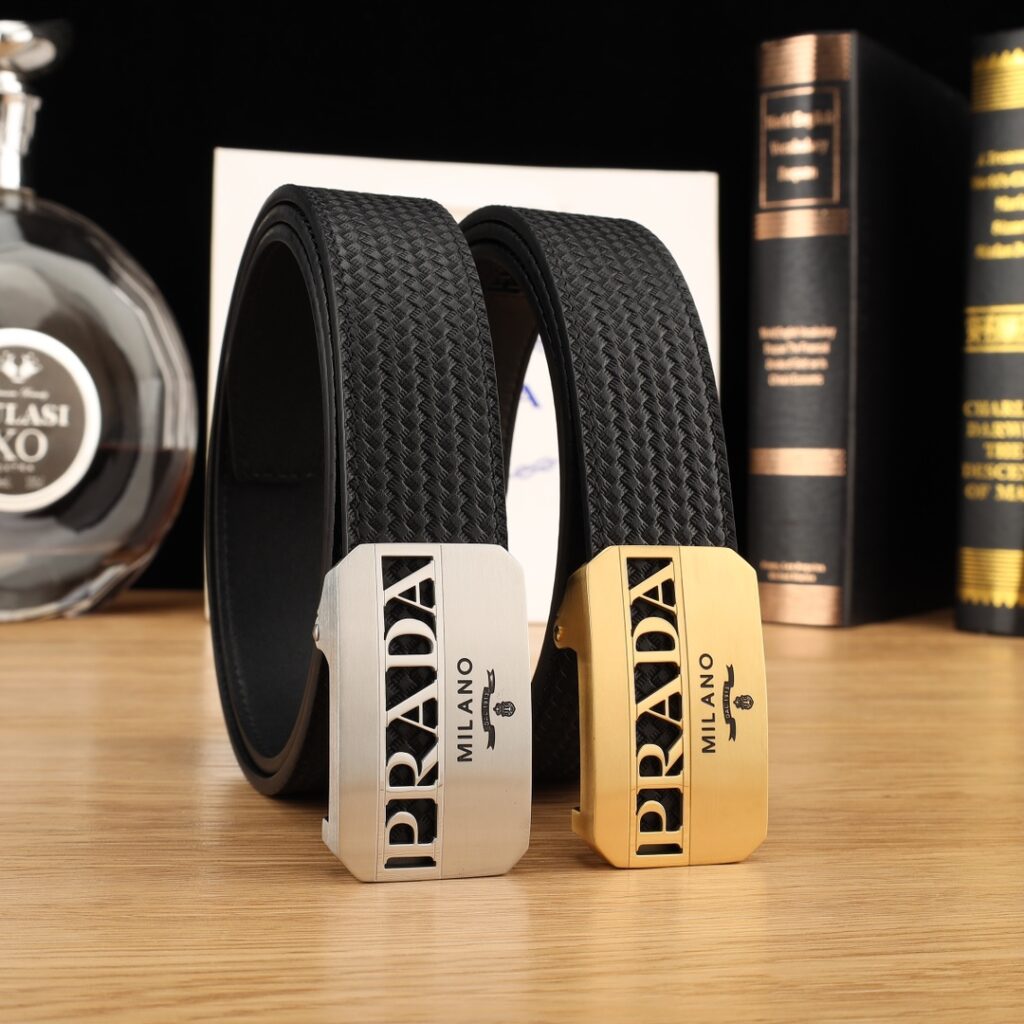 【高級品倉庫到着】Prada イタリアンビジネスベルト 2 点セット「全長約 100cm」