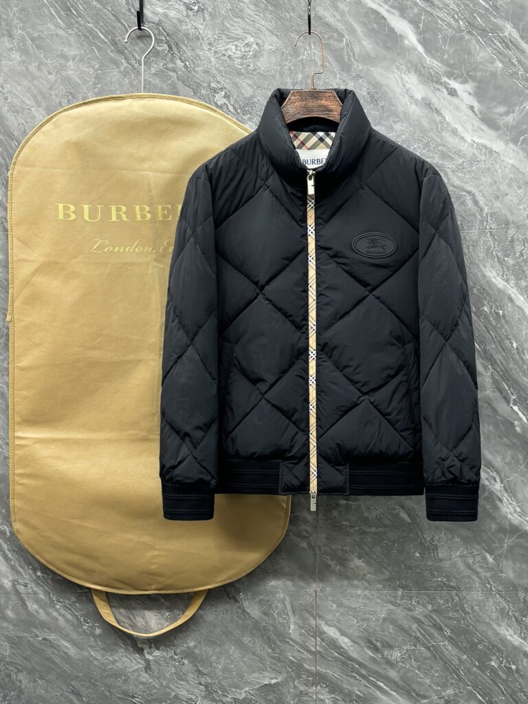 バーバリー「Burberry」秋冬メンズスタンドカラー薄手ダウンジャケット