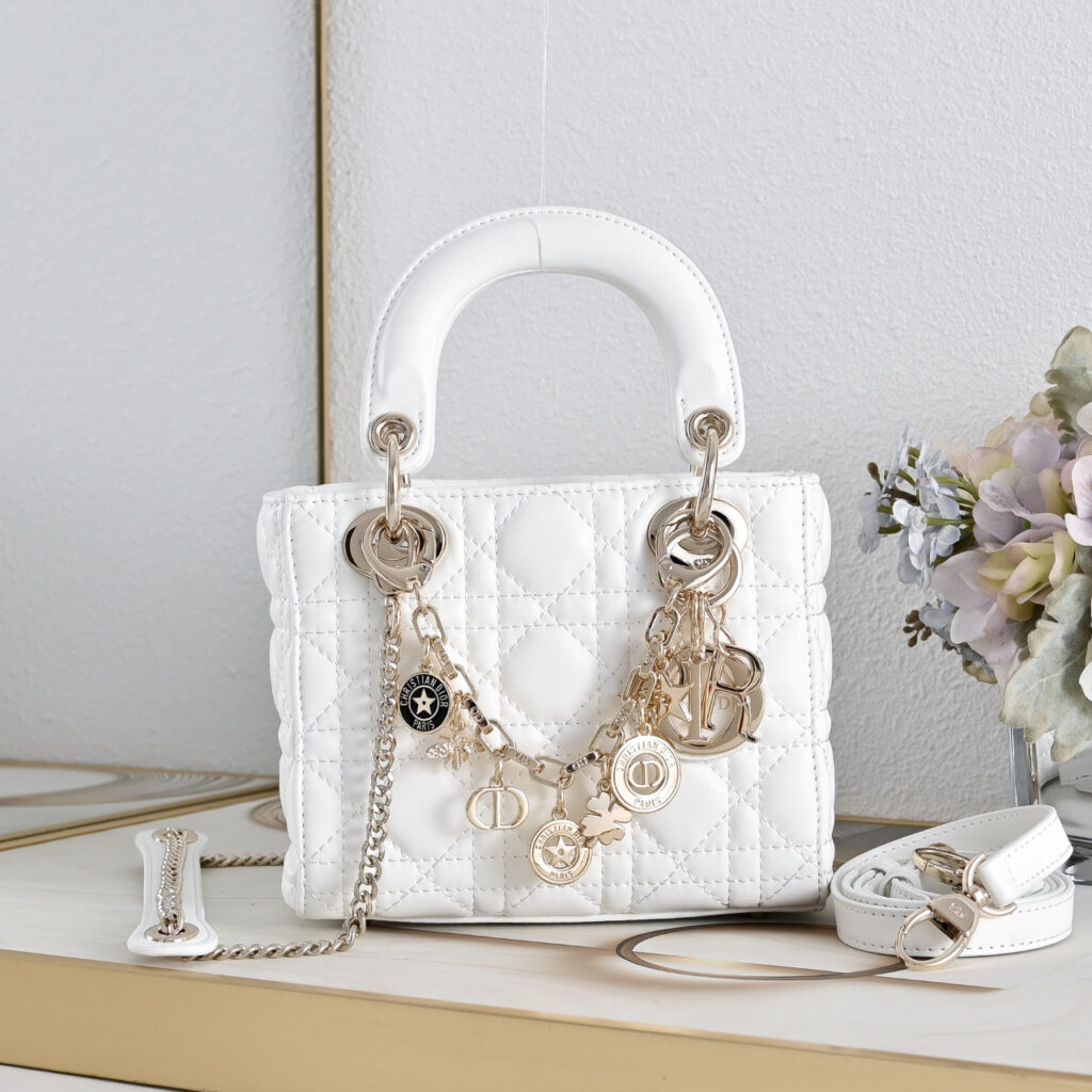 【人気コレクション】レディ ディオール バッグ「Lady Dior Bag」