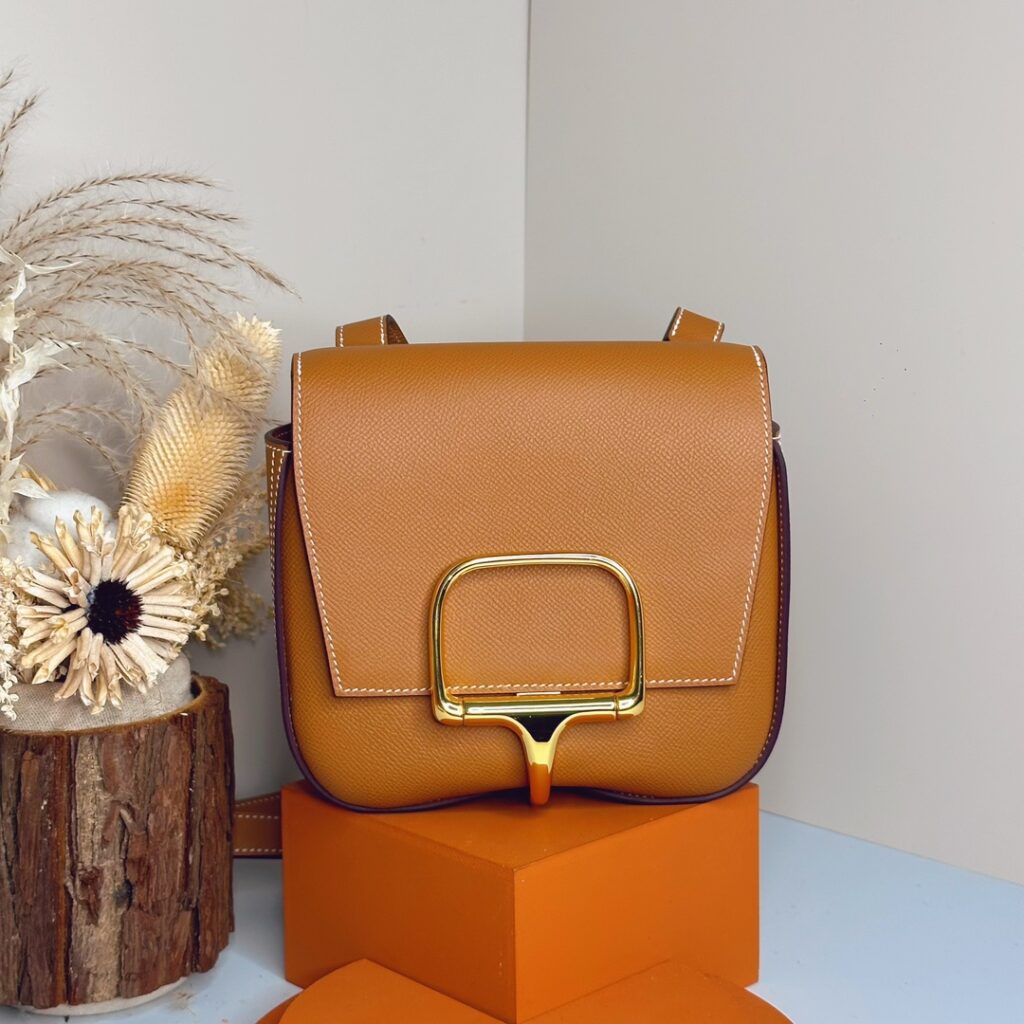 【厳選新入荷】エルメス Della Cavalleria Mini サドル金具クロスボディバッグ「乗馬モチーフ本革ショルダー」