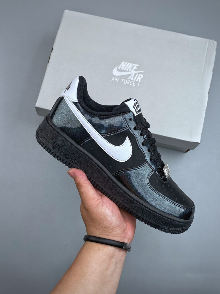 ナイキ エア フォース 1 トレンドスニーカー「Nike Air Force 1」