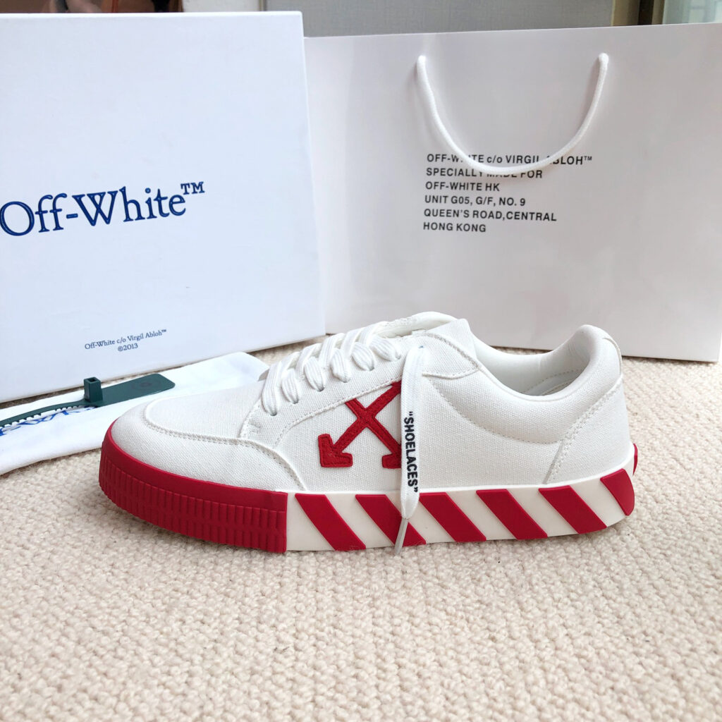 オフホワイト Vulc ローカット カジュアルスケートシューズ
