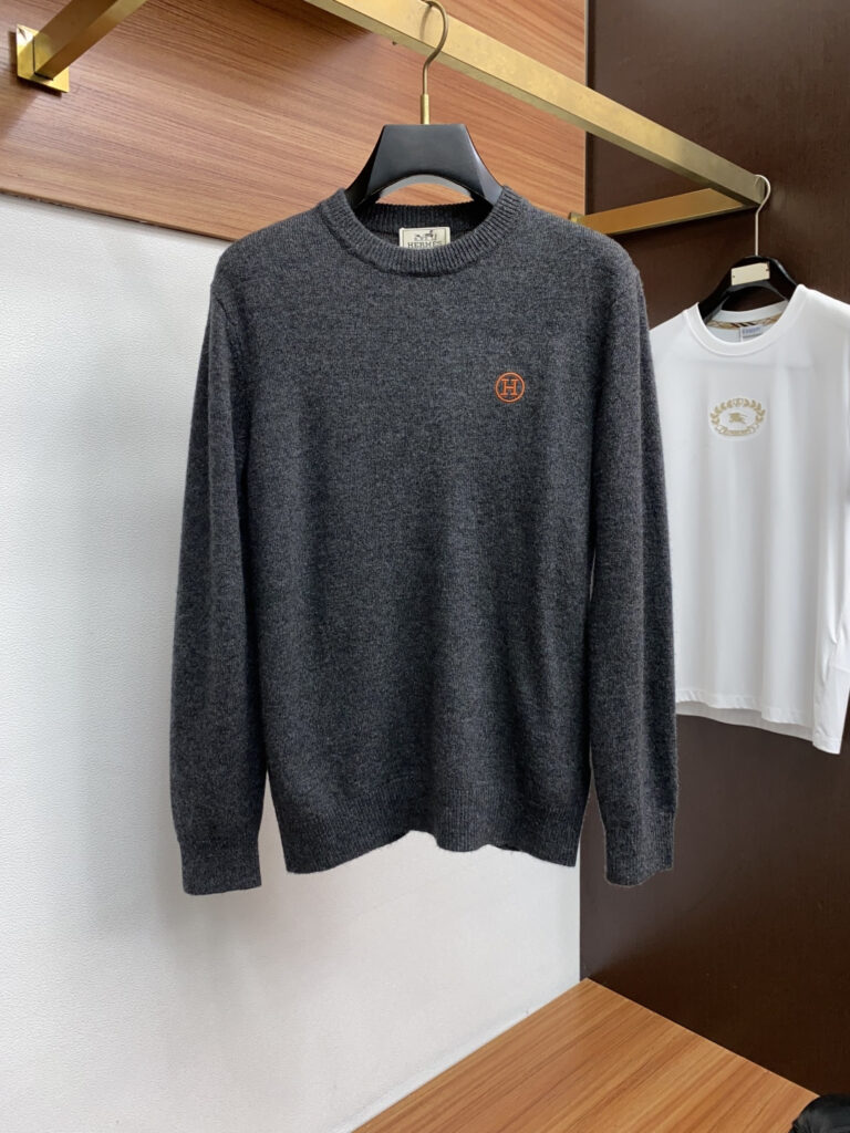 エルメス「Hermès」ムートンニットセーター