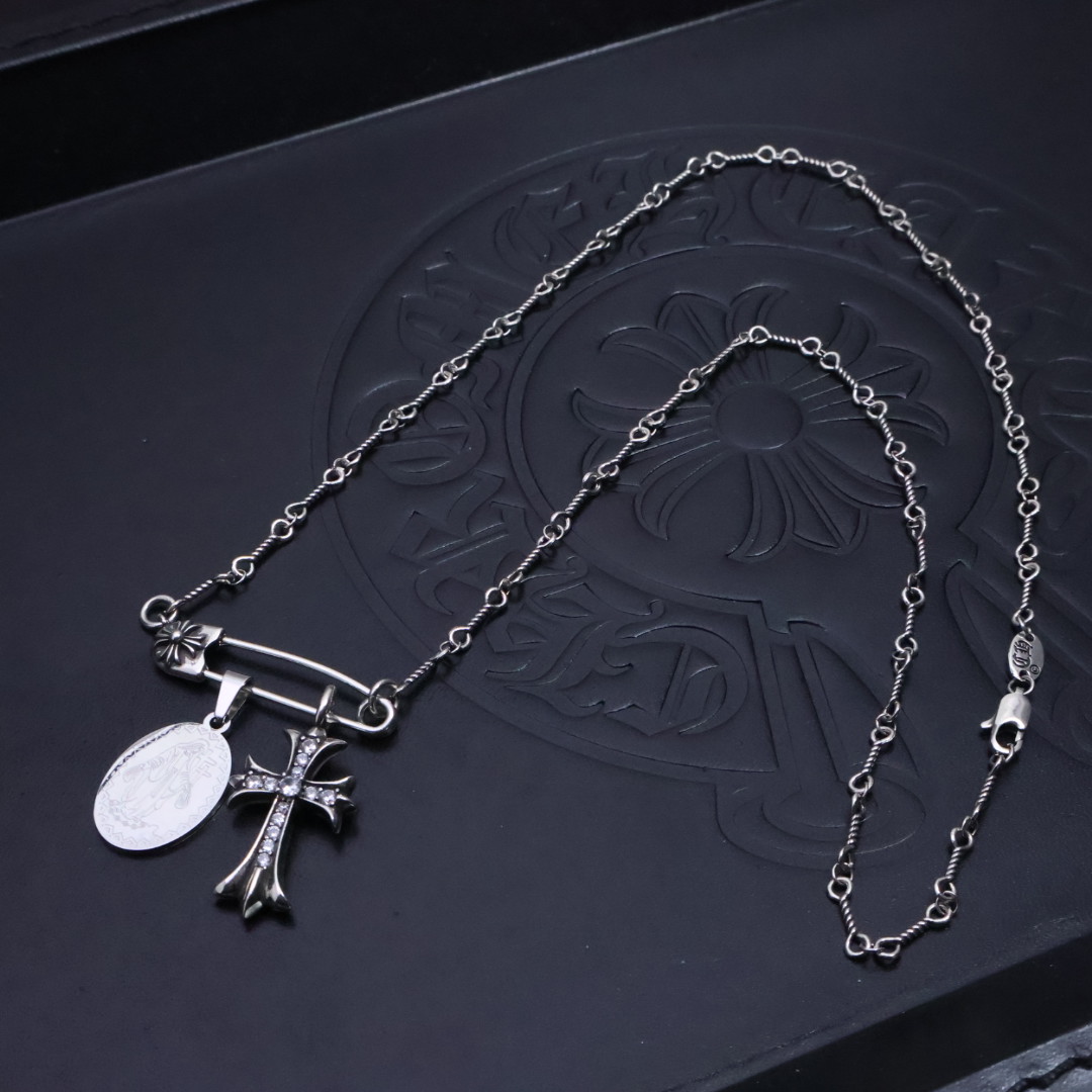 クロムハーツ「Chrome Hearts」チャームペンダント 2026