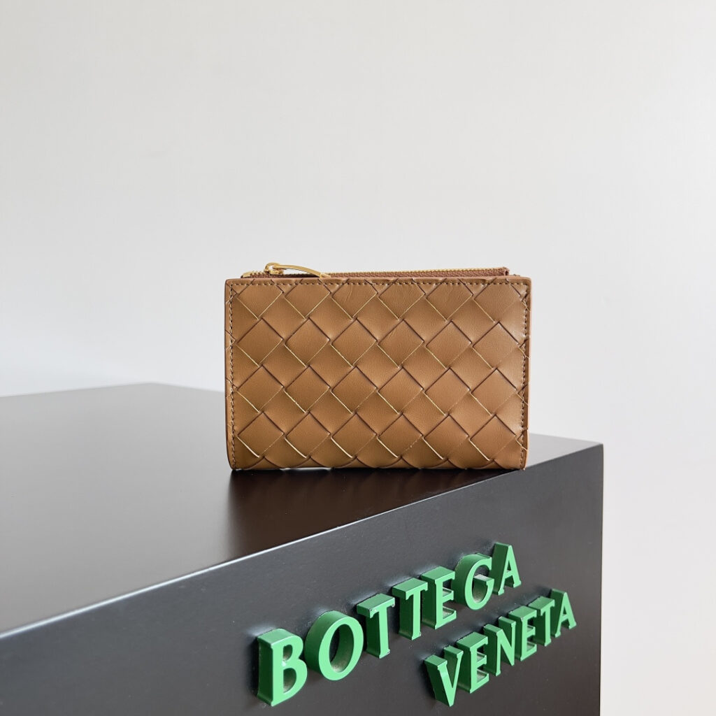 ボッテガ・ヴェネタ「Bottega Veneta」スモールウォレット レザー